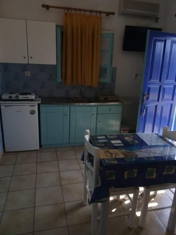 Darzenta Athina Beach Houses Perivolos  Bagian luar foto