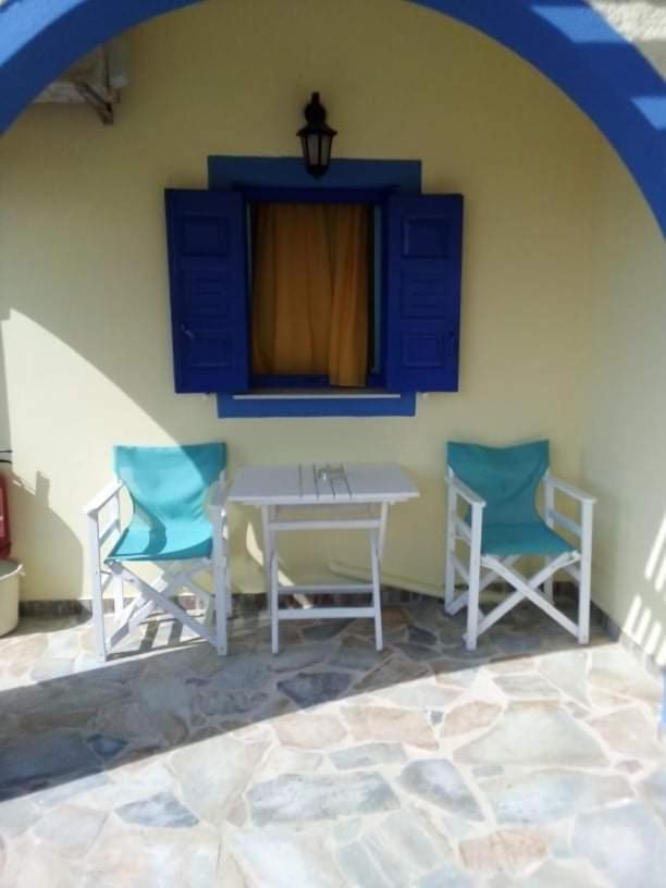 Darzenta Athina Beach Houses Perivolos  Bagian luar foto
