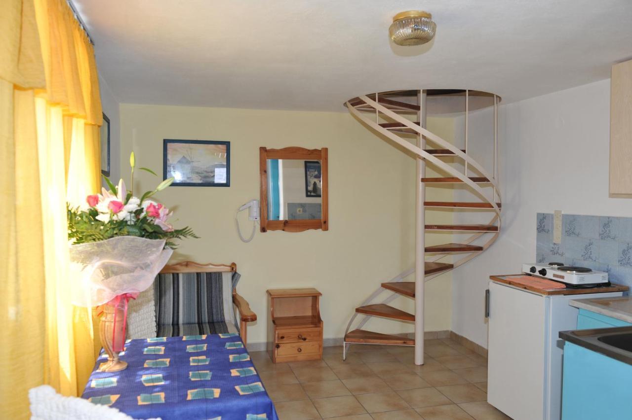 Darzenta Athina Beach Houses Perivolos  Bagian luar foto